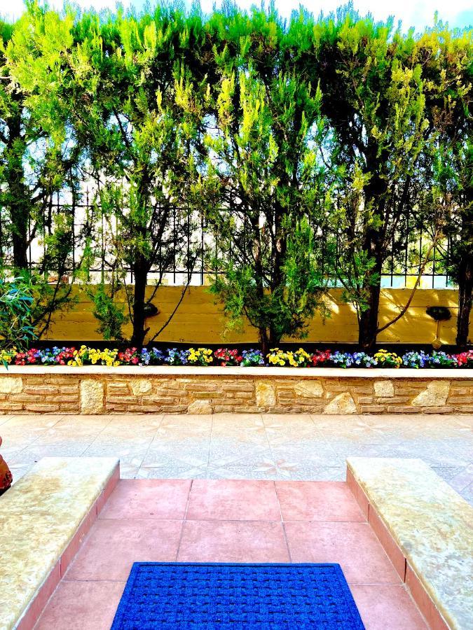 Yellow House Oropos Nea Palatia Exterior photo